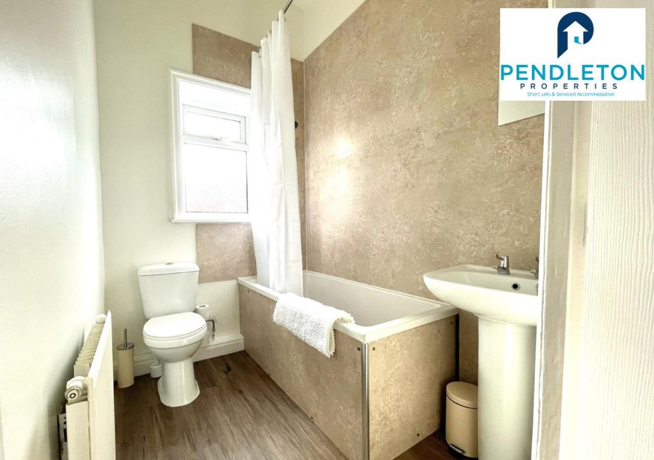 Modern 3 Bed House With Free Parking And Wi-Fi Villa Preston  Luaran gambar